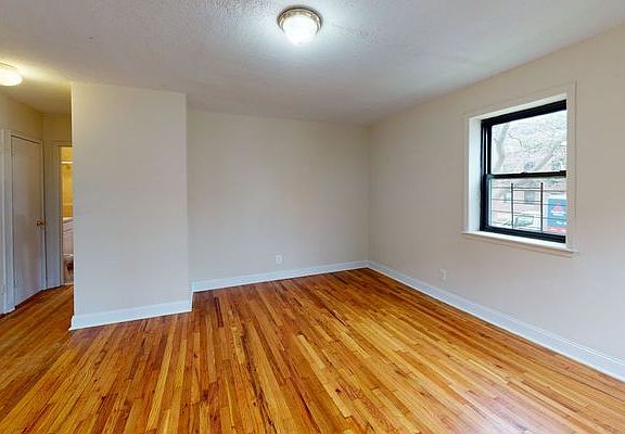 3rd image of 18-15 21st Ave #2B