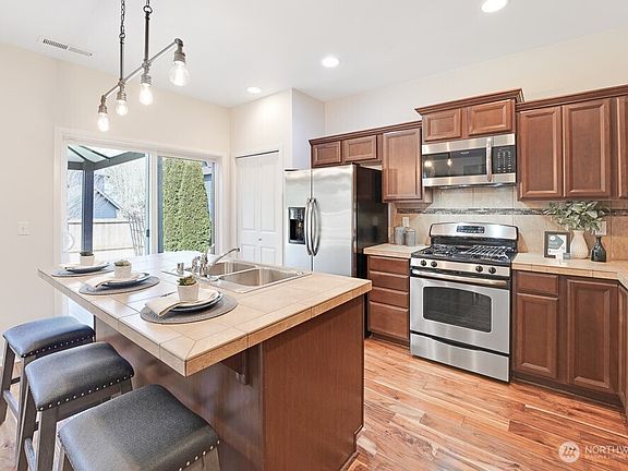 4th image of 12418 58th Avenue SE