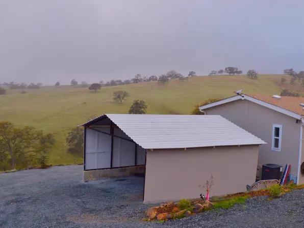 9955 Hernandez Dr, La Grange, CA 95329