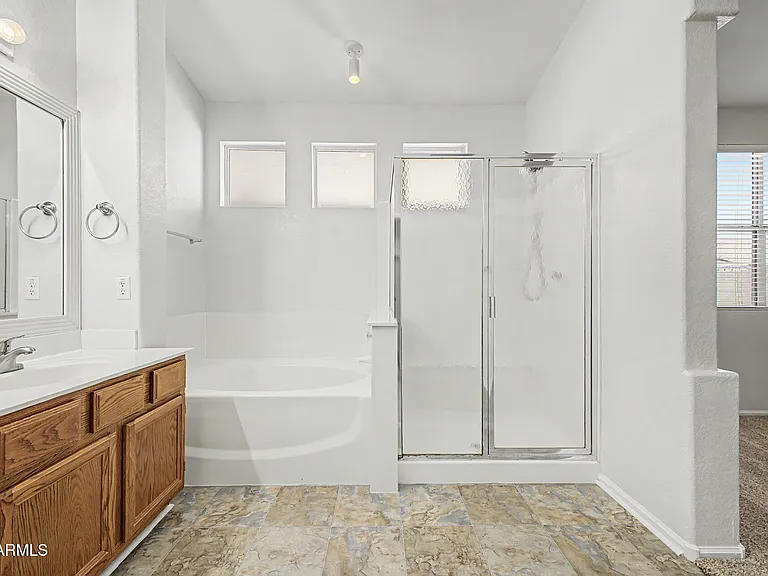 1068 W Glenmere Dr — Photo 11