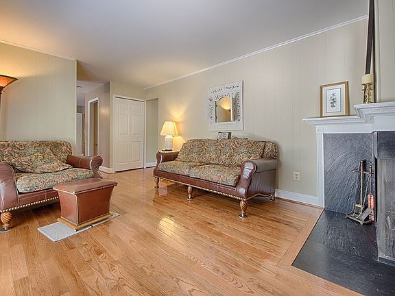 2nd image of 9343 Tartan View Dr