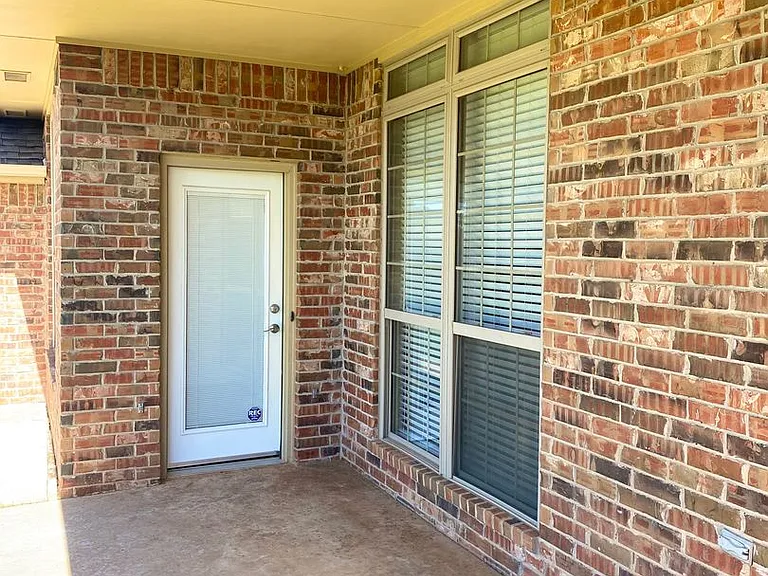 324 Madison Place Dr — Photo 20