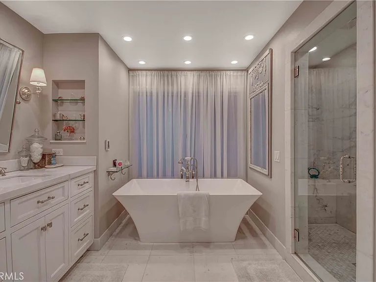255 Emerald Bay — Photo 14