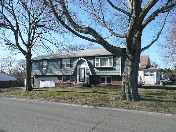 Nice mature trees in front