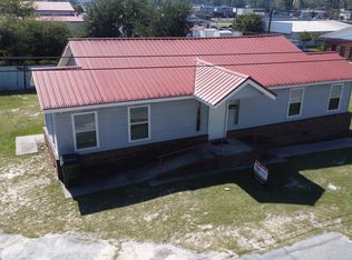 118 Pierce Ave, Swainsboro, GA 30401