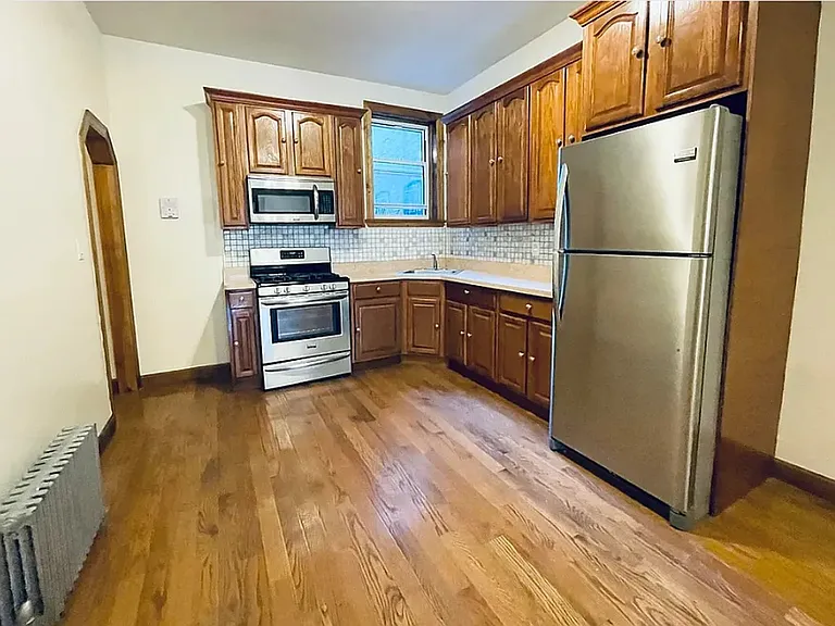 497 Park Pl #1 — Photo 1