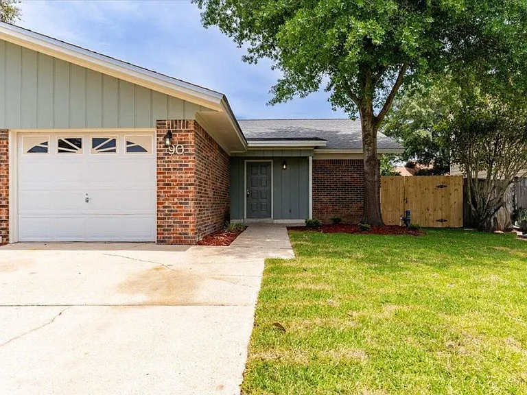 90 Catamaran Ln — Photo 2