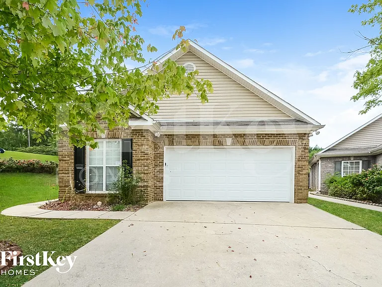 4872 Longmeadow Dr — Photo 1