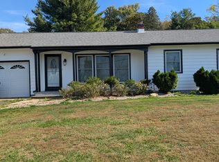 102 County Road 639, Bloomsbury, NJ 08804