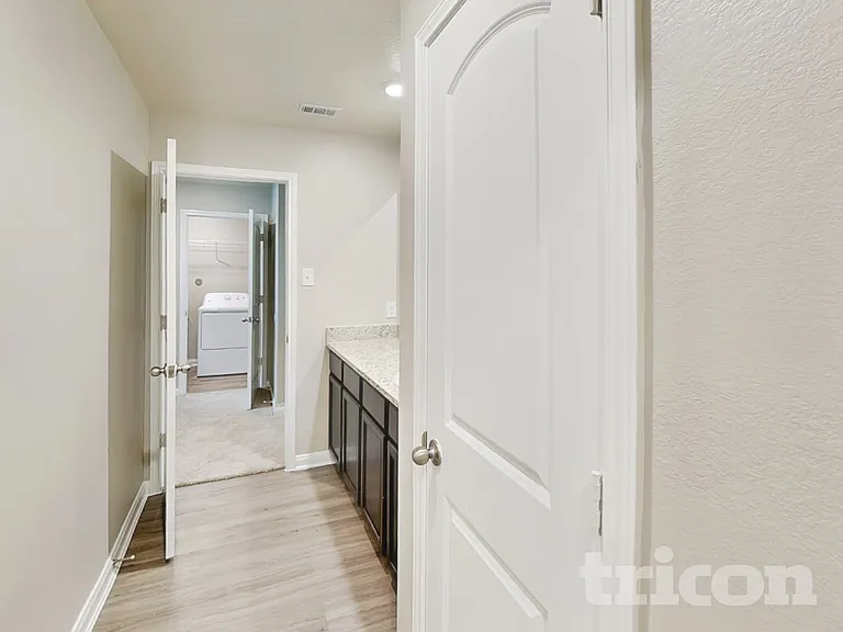 11769 Alcoser Ct — Photo 17