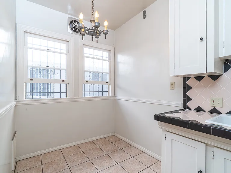 425 N Sierra Bonita Ave #425 — Photo 16