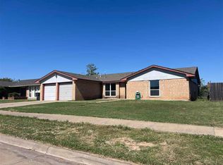 6815 SW Bainbridge Ave, Lawton, OK 73505