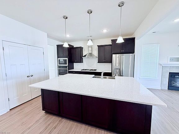 4th image of 643 Appalachian Ct