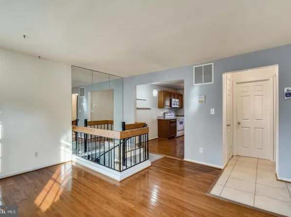 603 Bashford Ln APT 1, Alexandria, VA 22314