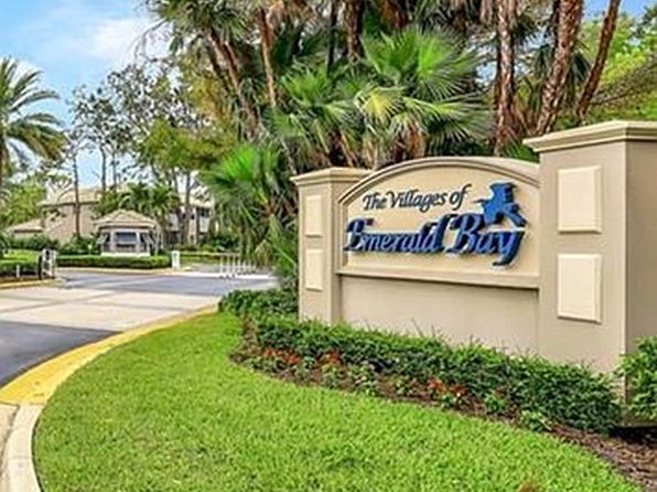 327 Emerald Bay Cir Unit W1