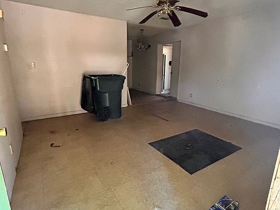 2nd image of 1216 Jamestown Dr