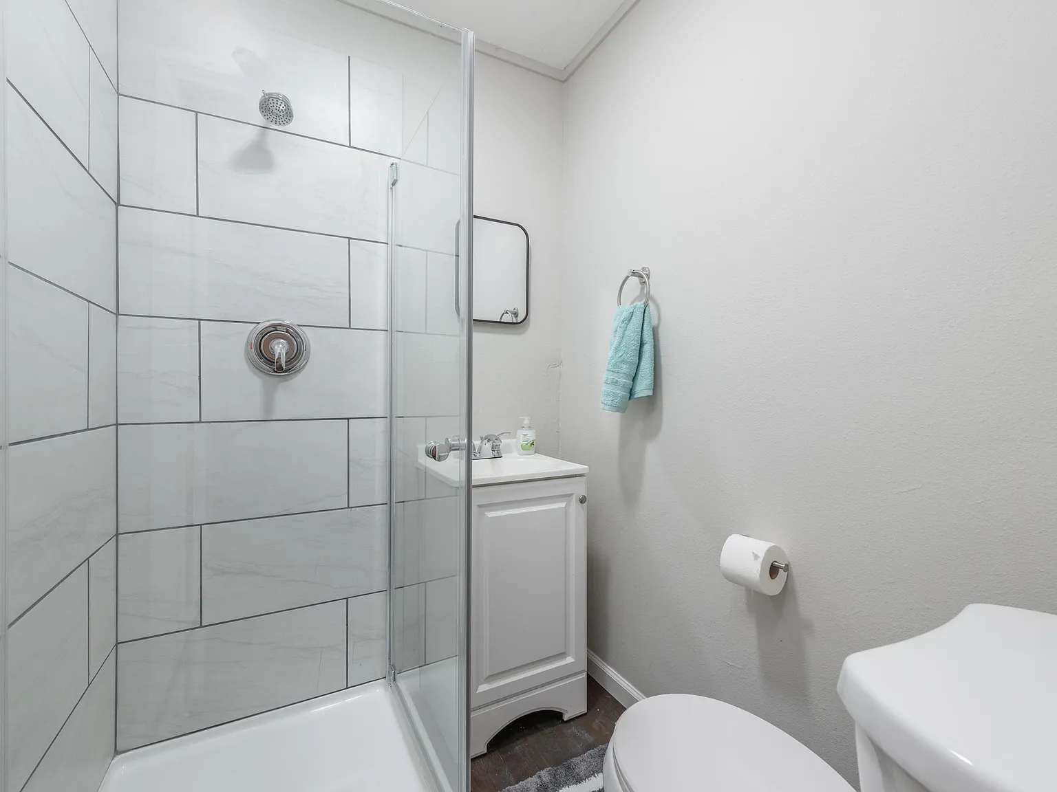 4 bed, 5.0 bath, 1520 sqft, $1,027 — Photo 2