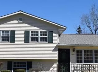 1164 Lloyd Ave, Aurora, OH 44202