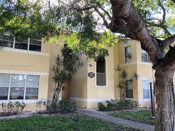 2nd image of 12650 Vista Isles Dr APT 922