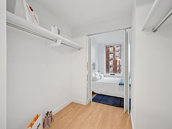 4th image of 41-46 27th St #611
