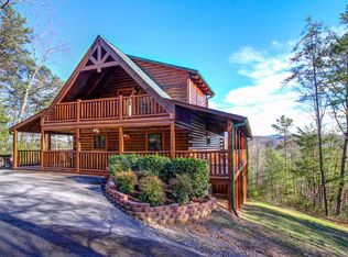 2749 Sawmill Branch Dr, Sevierville, TN 37862