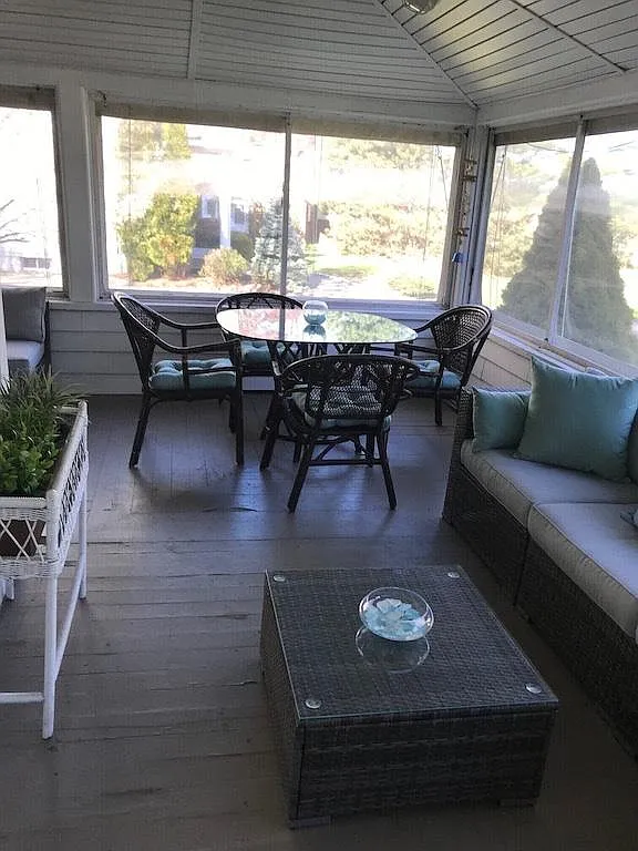 71 Highland Ave — Photo 1