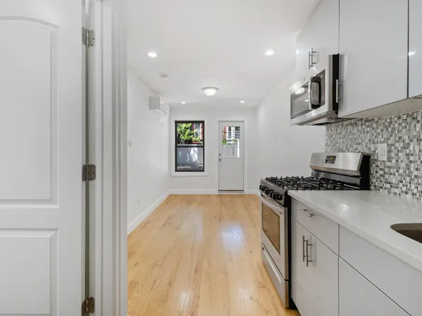 263 Halsey Street image 1 of 8