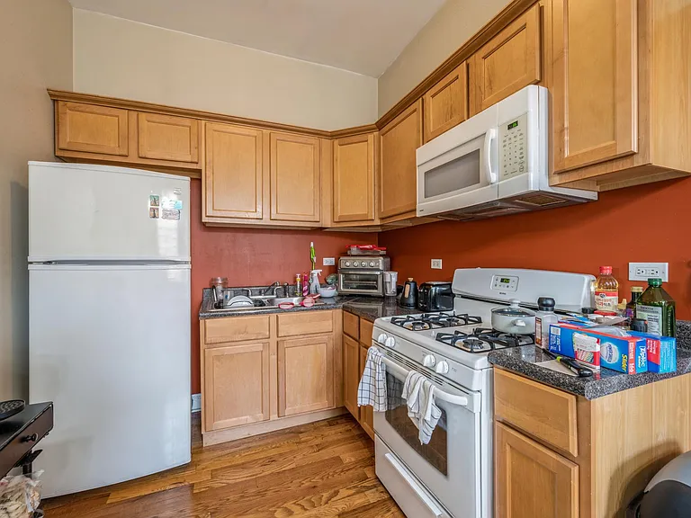 921 S Oakley Blvd #2 — Photo 4