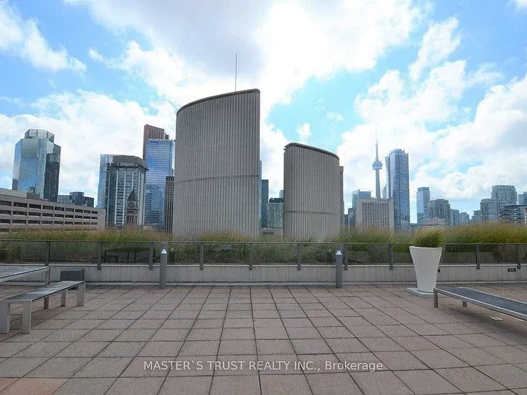 111 Elizabeth St #1716 — Photo 4