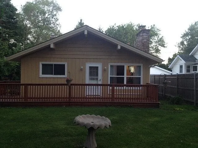 1407 61st St photo 1