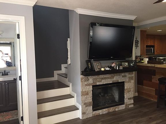 Living room Fireplace