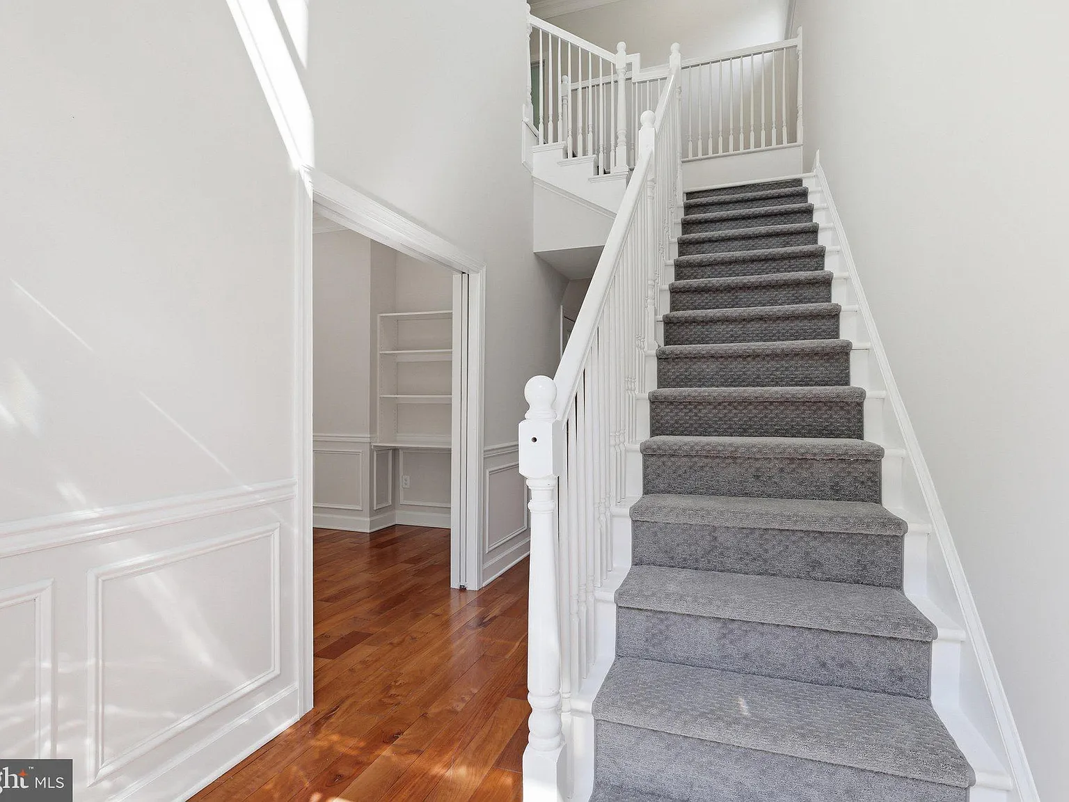 7 bed, 4.5 bath, 3880 sqft, $5,000 — Photo 4