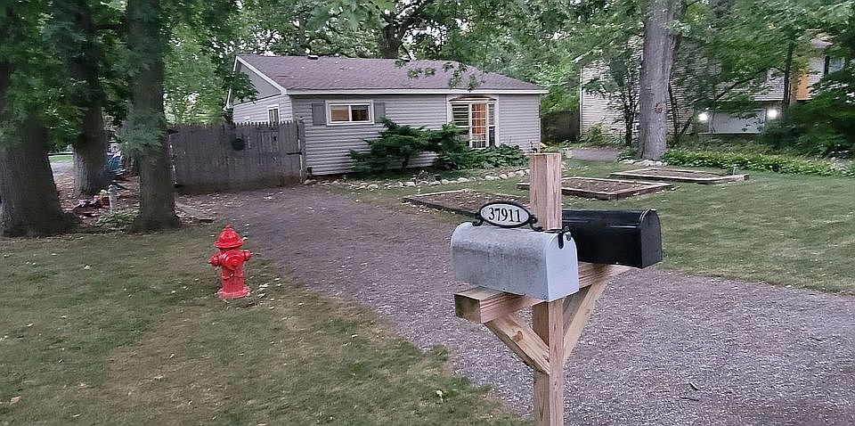 1st image of 37911 N Wilson Ave
