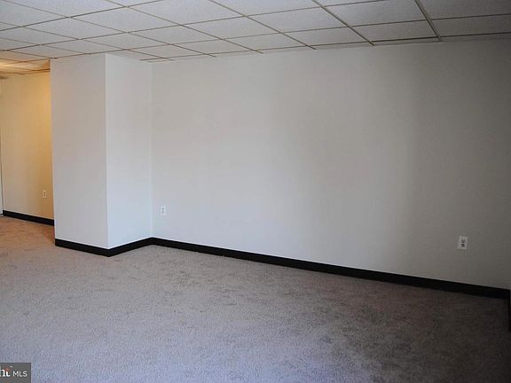 4th image of 100 W Franklin St #303