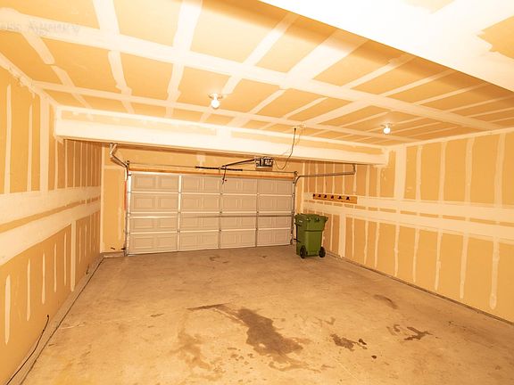 3rd image of 1251 Meadow Ln