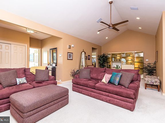 5th image of 187 Shady Brook Dr #129