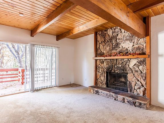 4th image of 33076 Keller Dr