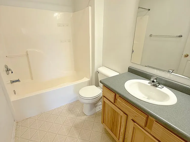 515 Michael Grove Ave #33 — Photo 13
