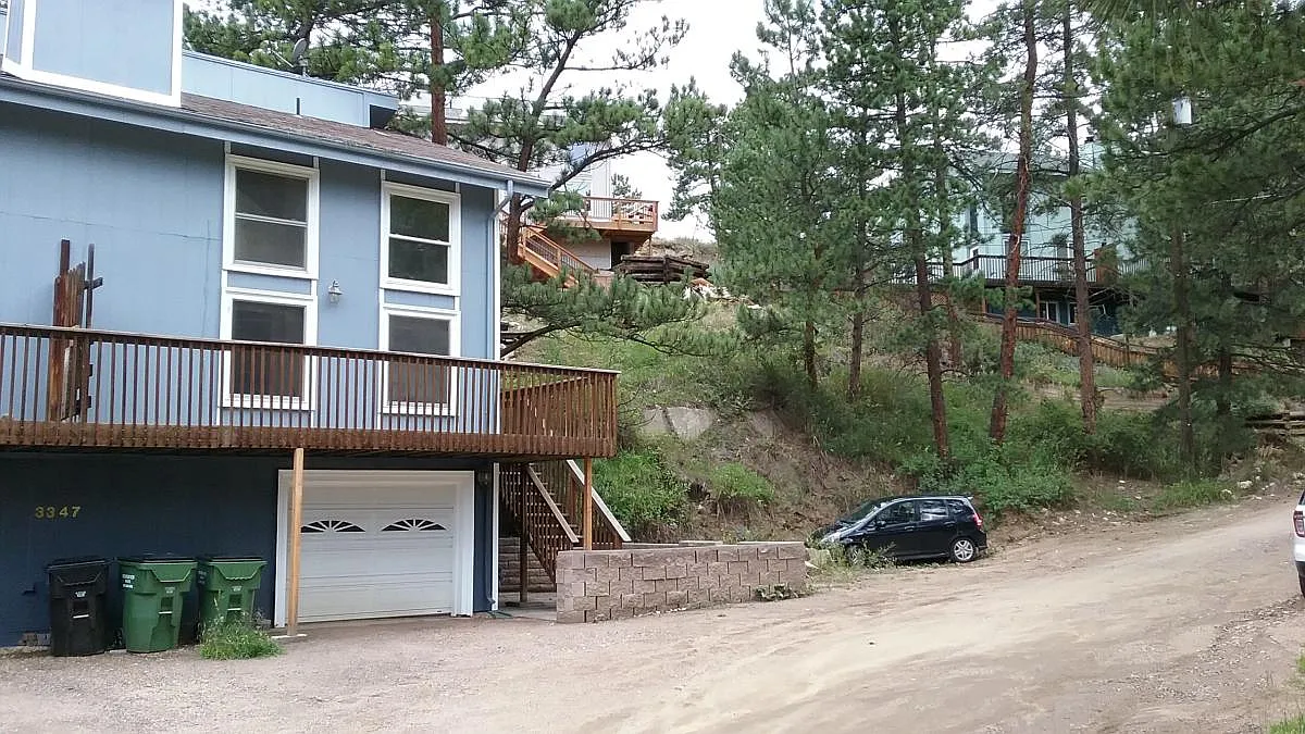 3 bed, 1270 sqft, $2,550 — Photo 2