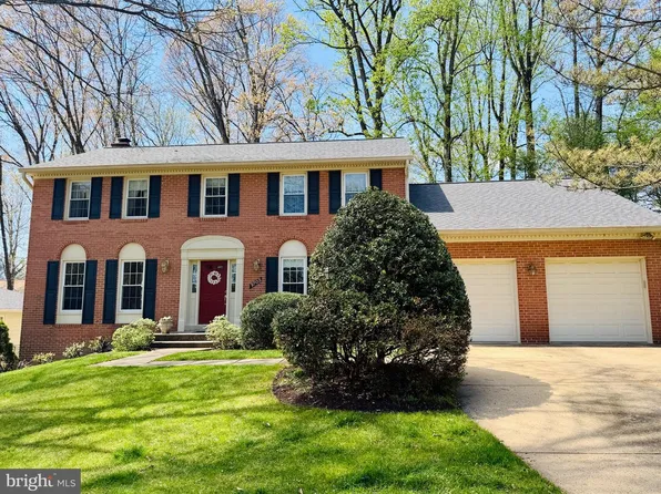 9705 Flintridge Ct, Fairfax, VA 22032