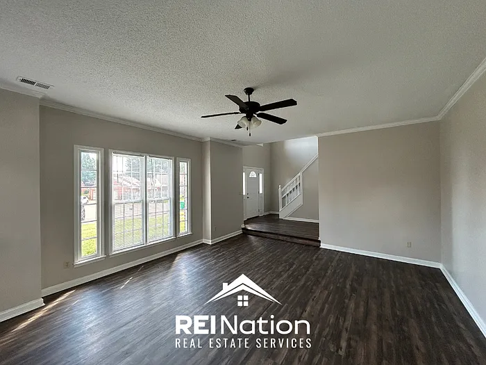 4 bed, 2.5 bath, 3082 sqft, $2,650 — Photo 4