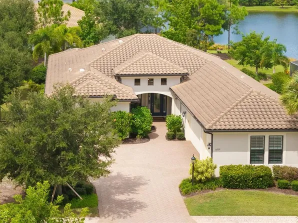 16229 CASTLE PARK TERRACE, LAKEWOOD RANCH, FL 34202