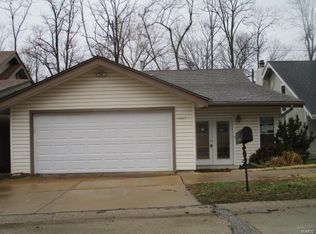 1443 Meadowside Dr, Saint Louis, MO 63146