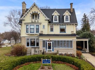 611 E Walnut St, Horicon, WI 53032