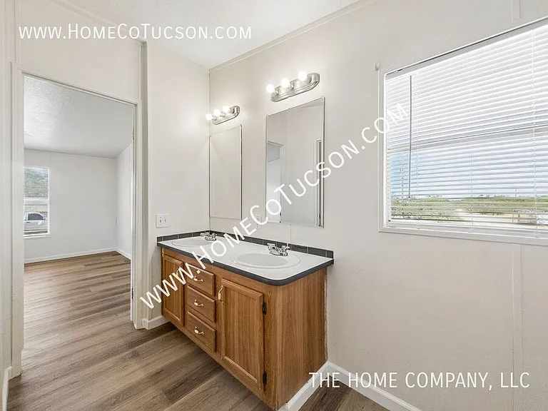 6011 S South Arrow — Photo 12