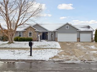 7067 Windrift Dr SW, Byron Center, MI 49315