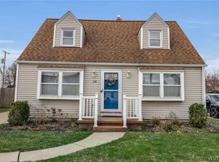 118 Midland Dr, Cheektowaga, NY