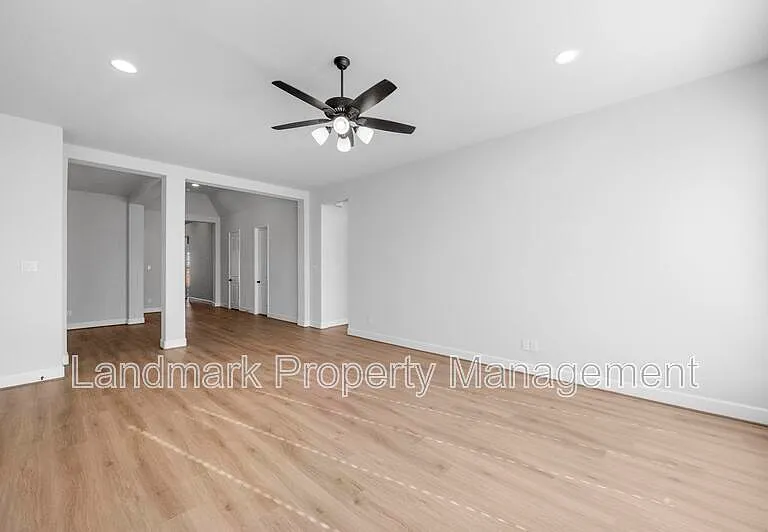 1822 Buckeye Ln — Photo 23
