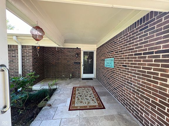 3rd image of 1428 Dominion Dr