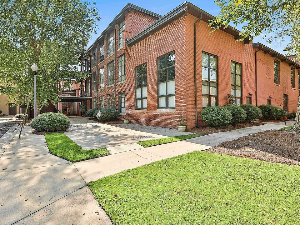 301 Bradley St #A, Carrollton, GA 30117 | Zillow